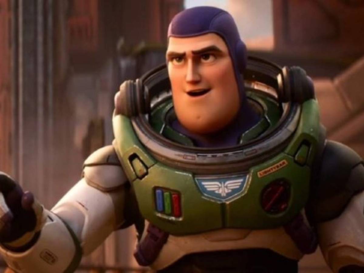 Revelan imagen de Buzz en el tráiler de 'Ligthtyear', la nueva película de Disney