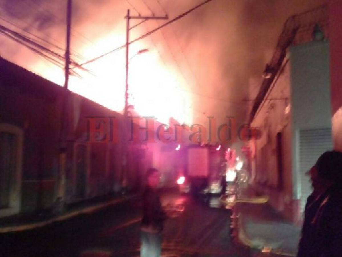 Se incendia el Museo del Hombre Hondureño en el centro de Tegucigalpa