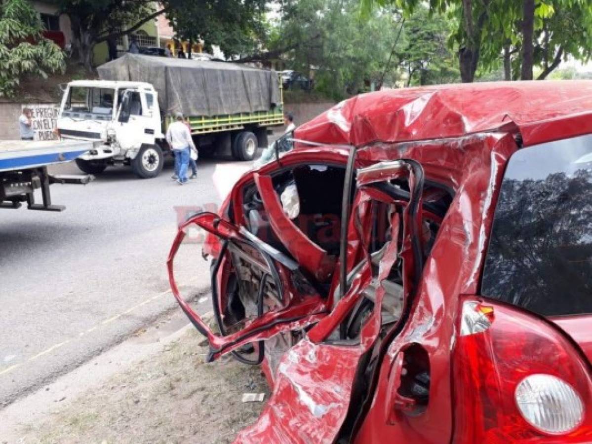 Triple colisión ocasiona congestionamiento vial en el bulevar Fuerzas Armadas de la capital