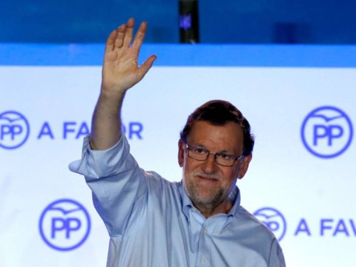 Rajoy inicia conversaciones para formar gobierno en España