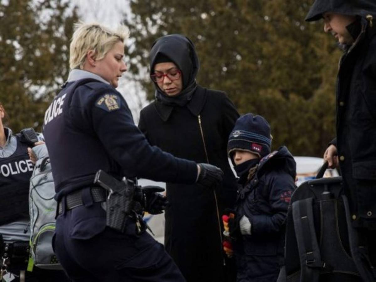 Canadá planea aumentar las expulsiones de inmigrantes ilegales 