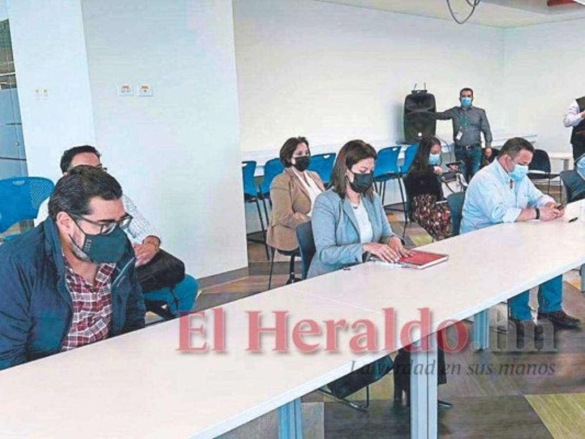 A partir del 18 de enero negociarán el ajuste salarial