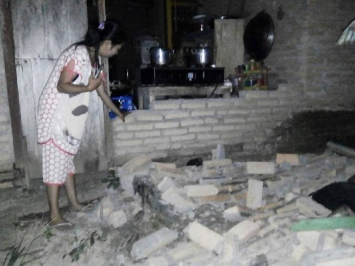 Terremoto de magnitud 7,5 sacude el centro de Indonesia