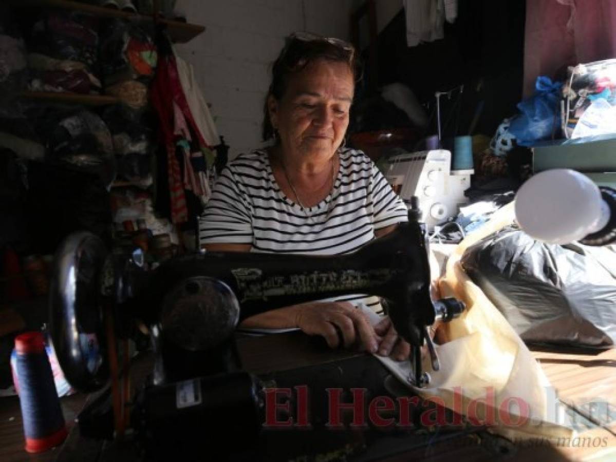 Edis López ha luchado 20 años para no dejar caer su negocio.