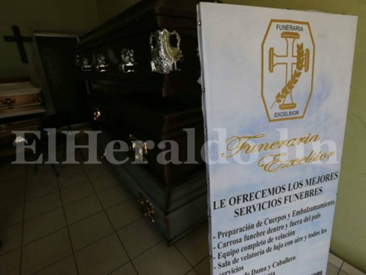 Señalan a diputado por falta de pago de féretros de exMiss Honduras y hermana