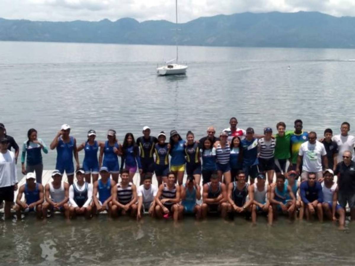 Los participantes durante al competencia en la que participó el hondureño Franklin Orlando Acosta.