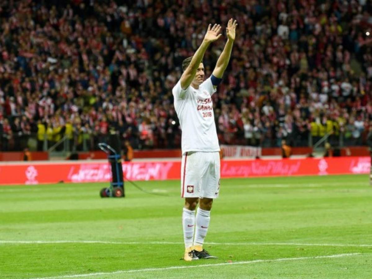 Polonia y Lewandowski estarán en el Mundial, Dinamarca en el repechaje
