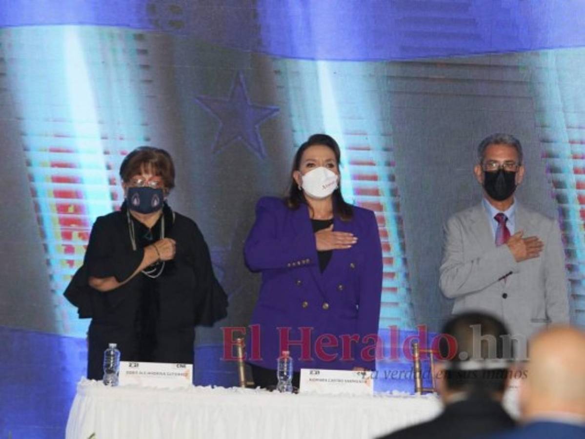 Entregan credencial a Xiomara Castro como presidenta constitucional de Honduras