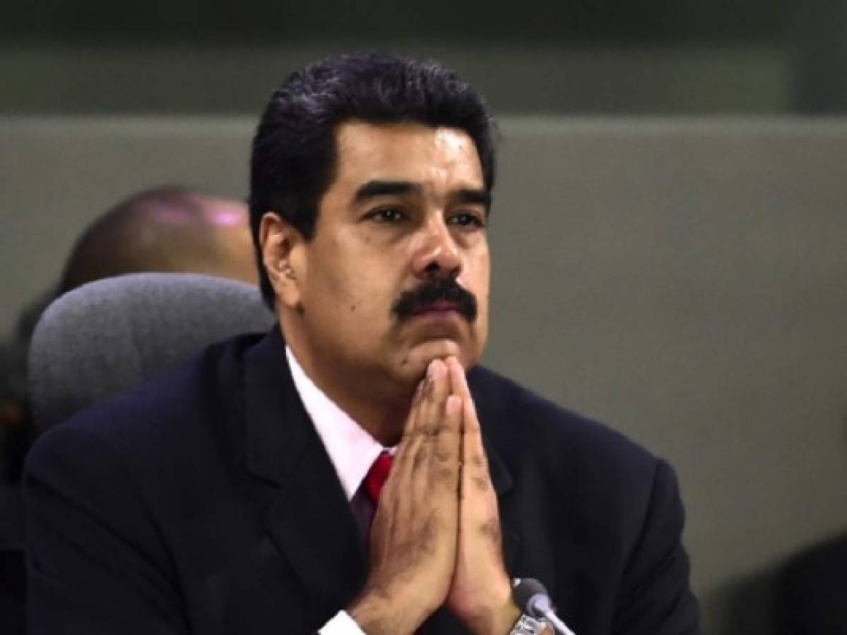 Nicolás ﻿Maduro lamenta asesinato de periodistas ecuatorianos en Colombia