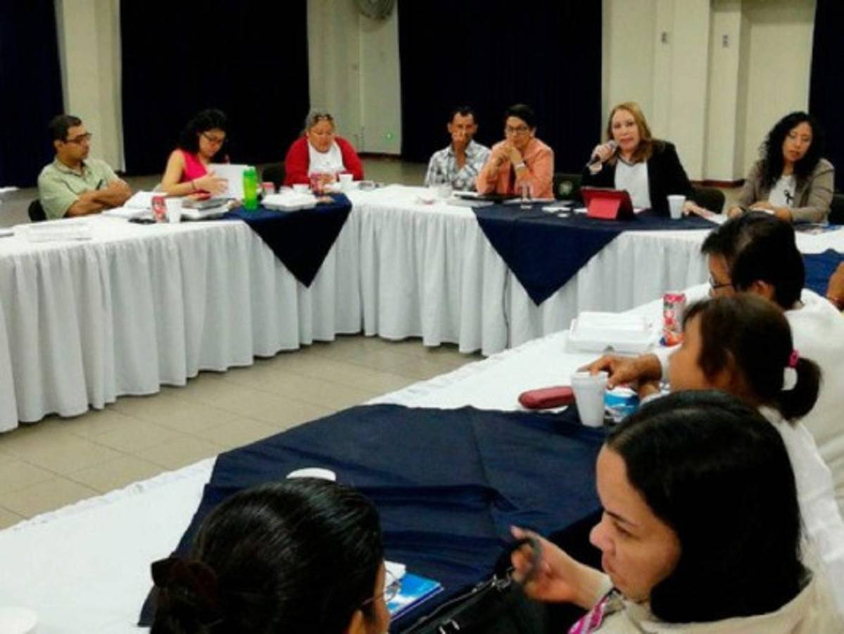 El Salvador avanza en unión aduanera con Guatemala y Honduras  