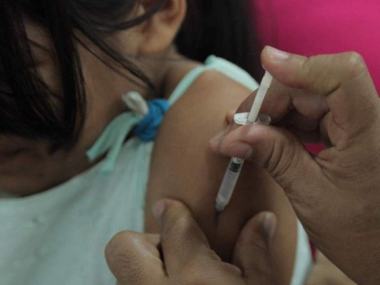 Unas 33,855 niñas falta vacunar contra el virus del papiloma humano