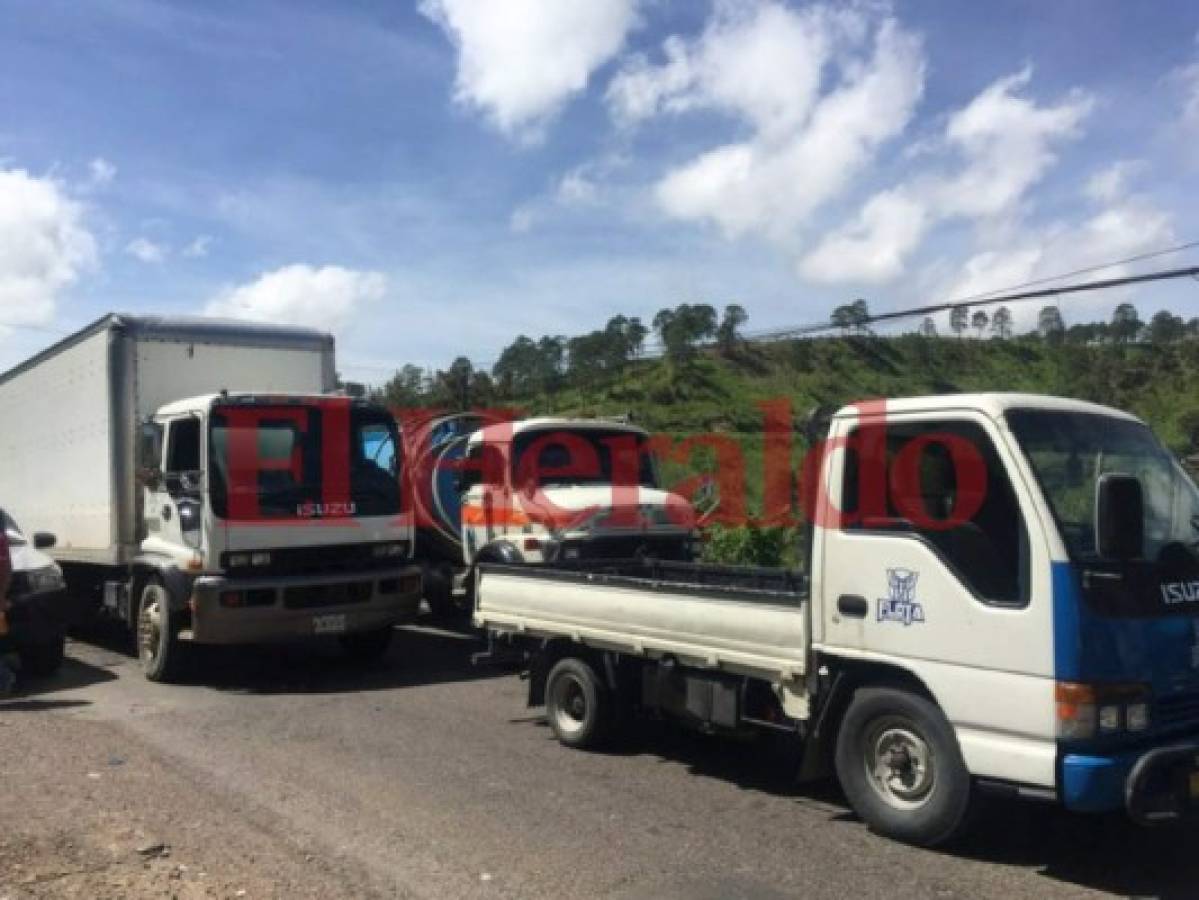 Se toman carretera que conduce al departamento de Olancho por mal estado de la vía