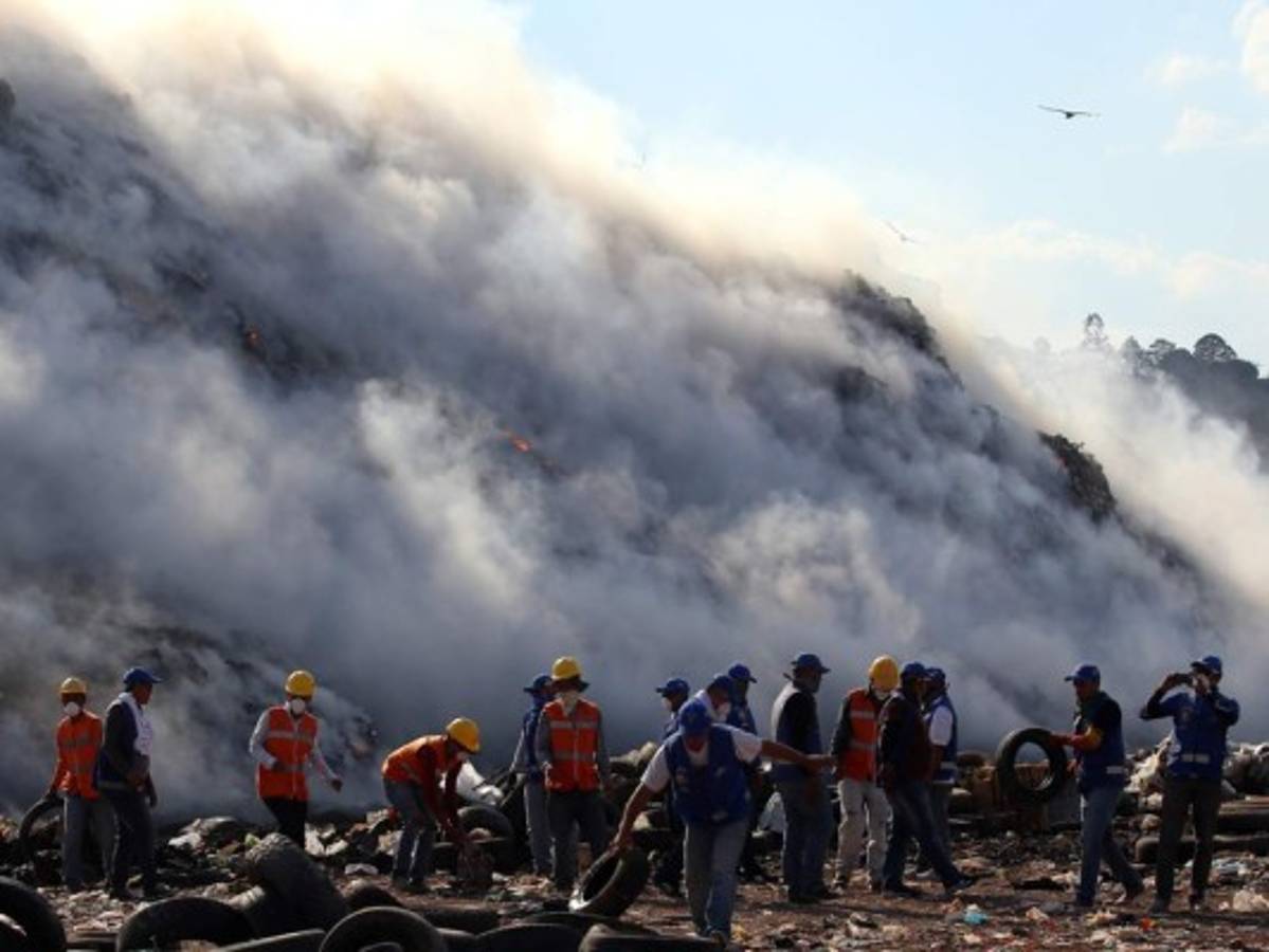 Contaminación en la capital por un incendio en el botadero municipal