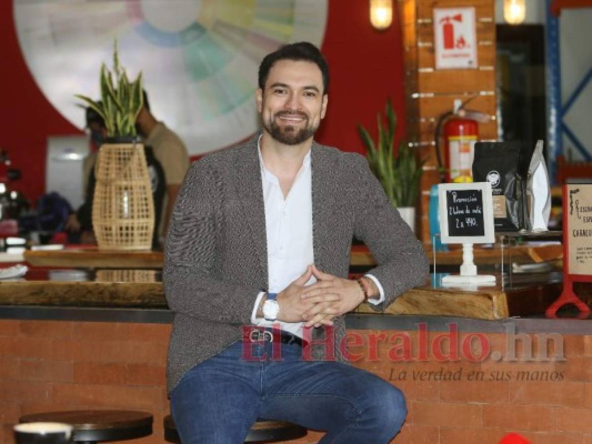 Café y una amena plática con Kenneth Melhado: 'Que yo trabaje en EEUU no me hace un hondureño ajeno a lo que pasa en mi país'