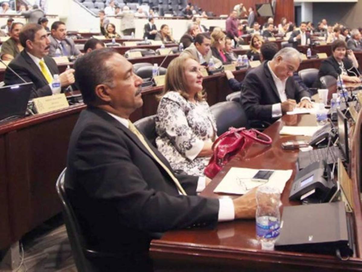 En el CN no hay acuerdos para regular la reelección