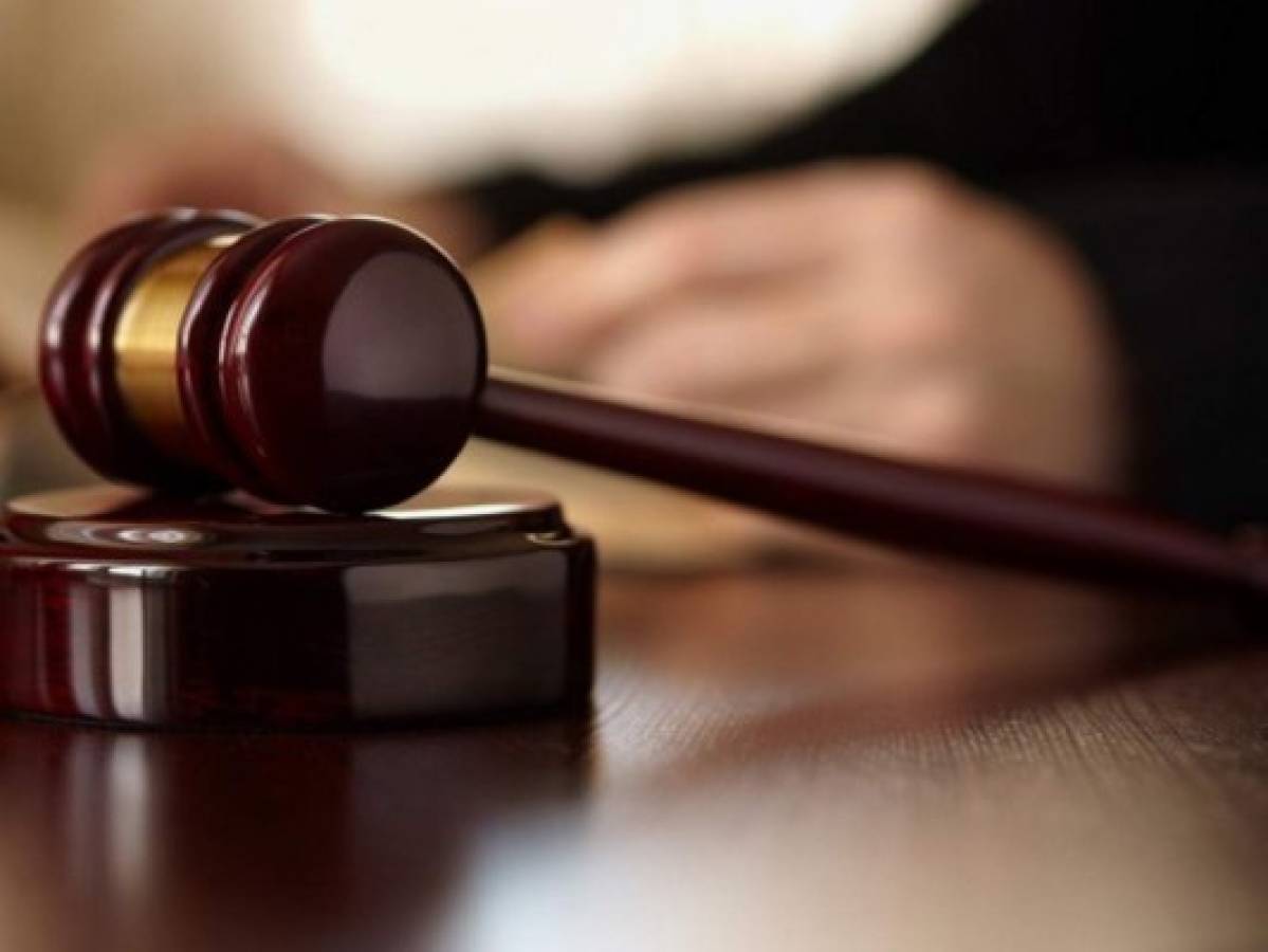 Corte ordena que se mida el pene de un hombre acusado de abuso sexual