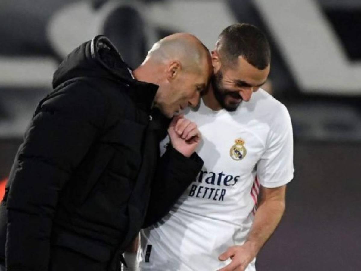 Benzema es un jugador 'especial', aplaude Zidane antes del derbi madrileño