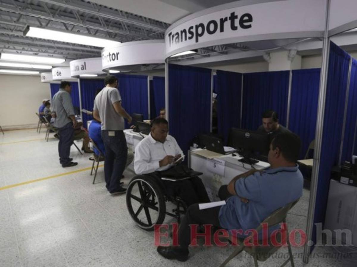 2.6 millones dejan permisos al Instituto de Transporte Terrestre