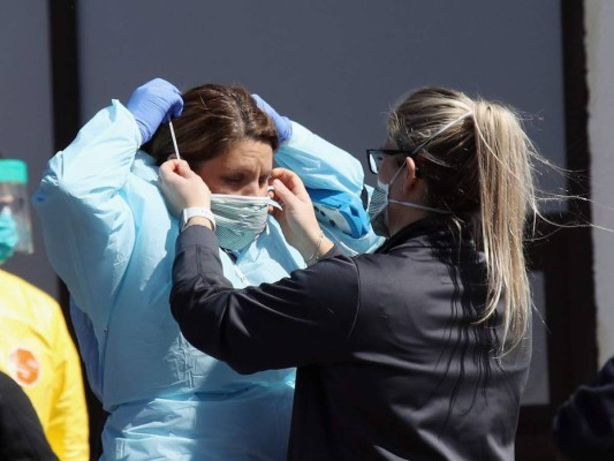 Coronavirus deja 12,000 muertos y mil millones de personas confinadas