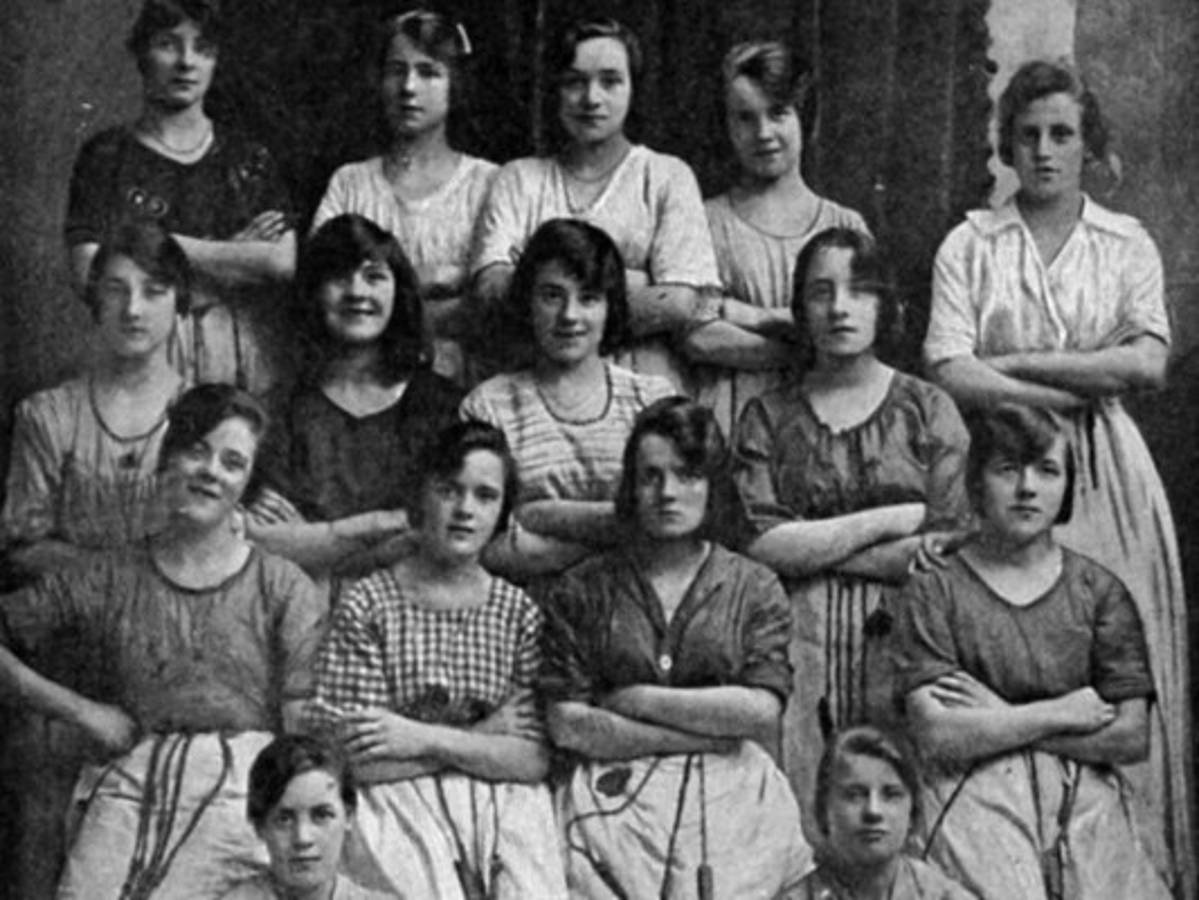 Encuentra terrorífico detalle en una foto 116 años después