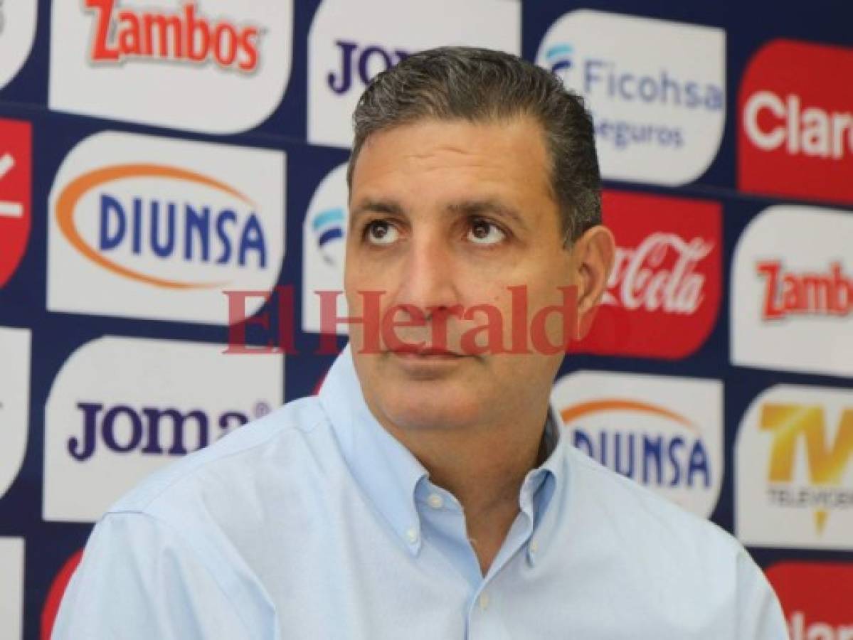 Fenafuth justifica salario de Jorge Luis Pinto porque era 'uno de los cuatro mejores entrenadores del mundo'