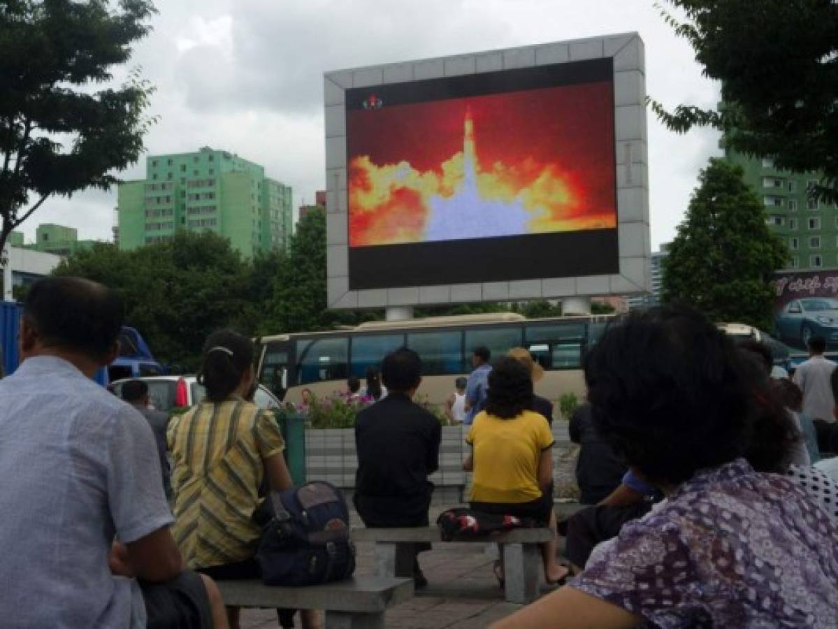 Corea del Norte está preparando el lanzamiento de un satélite, según diario surcoreano