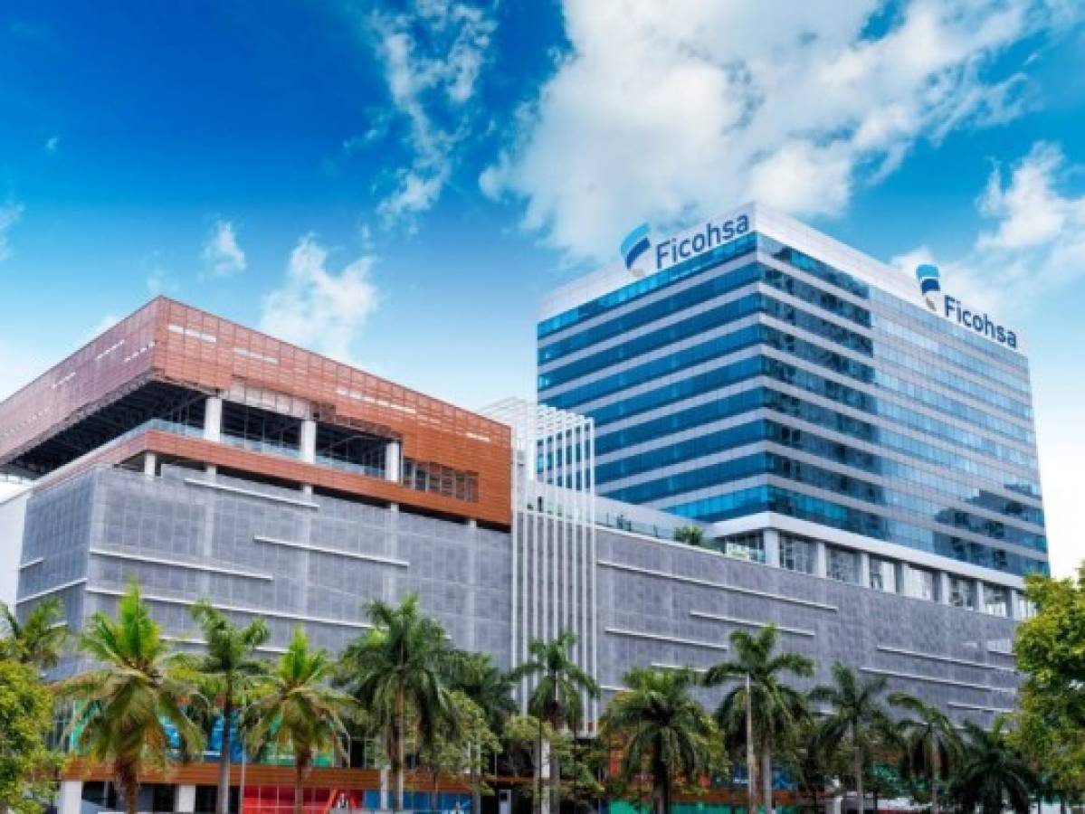 Ficohsa inaugura nueva sede en Panamá