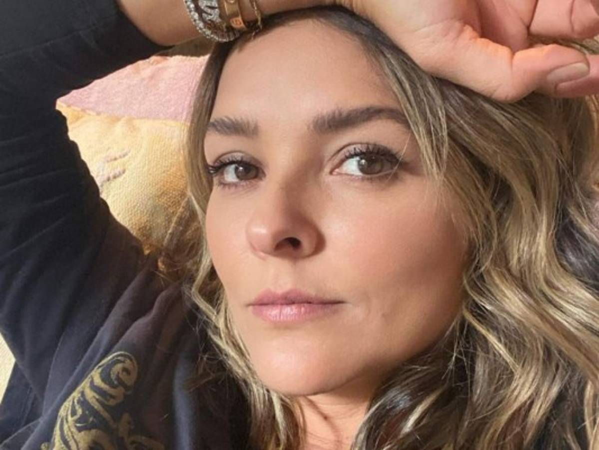 Grettell Valdez comparte fotografía previo a su cirugía: 'A tu lado todo es más fácil, hijo'