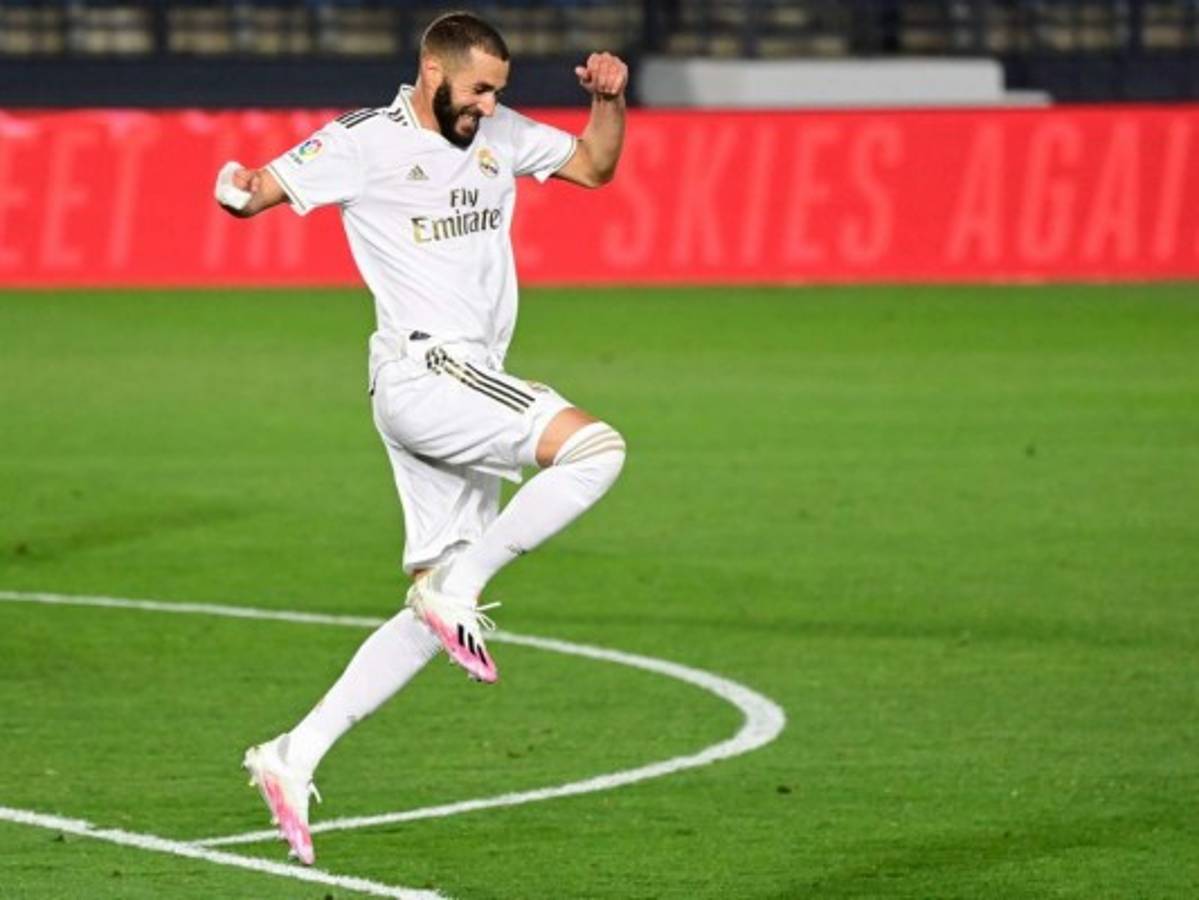 Benzema se acerca a Messi entre los goleadores de la Liga