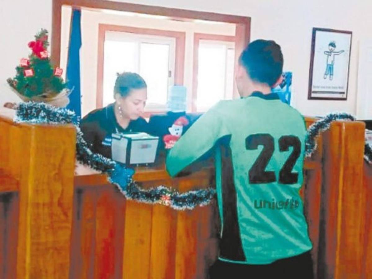 En un día EEUU aprobó retorno de hondureño a Guatemala