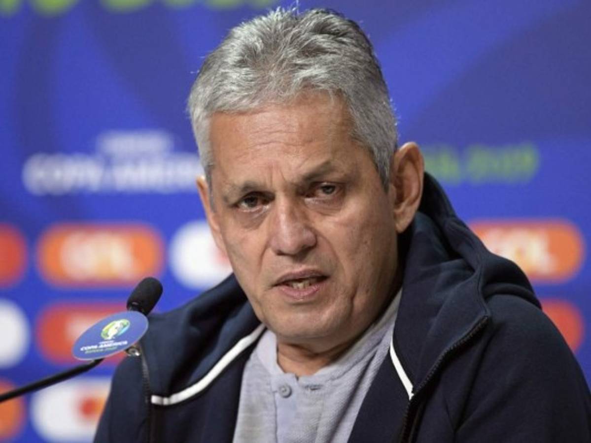 Reinaldo Rueda: 'El futbolista chileno es como el vino, entre más viejo juega mejor'