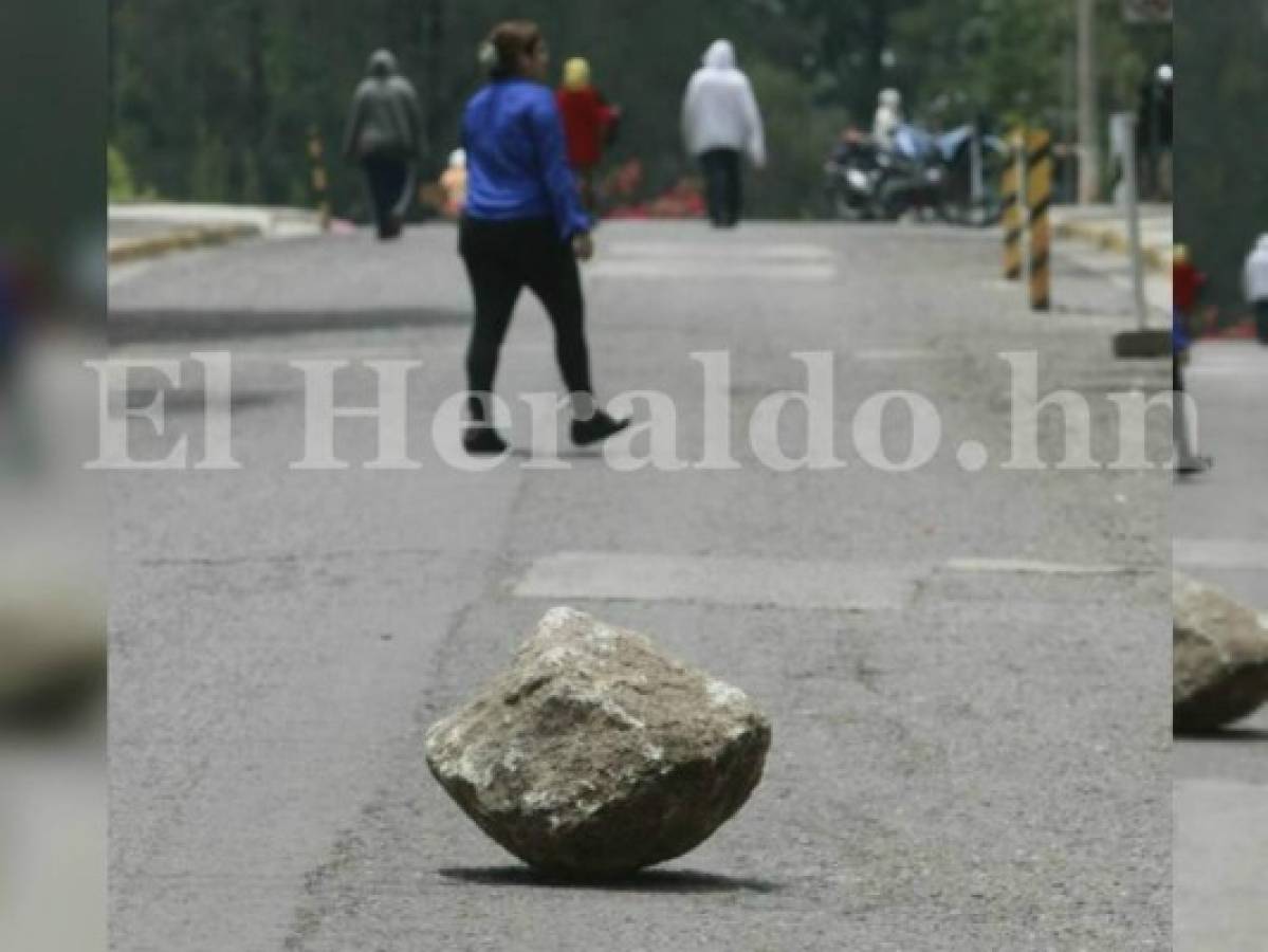 Tomas en la UNAH continúan este martes y la crisis no parece tener fin