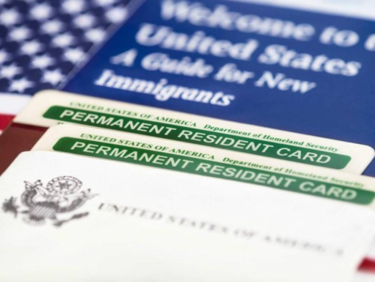 Estados Unidos exime de veto migratorio a titulares de 'green card'