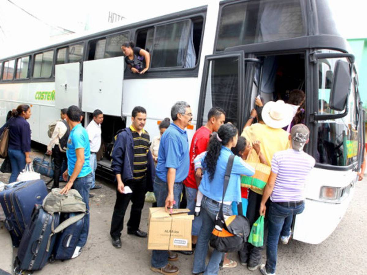 Éxodo para recibir el Año Nuevo en el interior del país