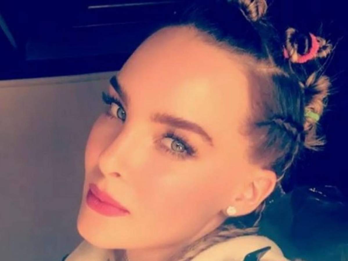 Belinda asusta a sus fans con raro cambio en sus piernas ¿Qué le pasó?