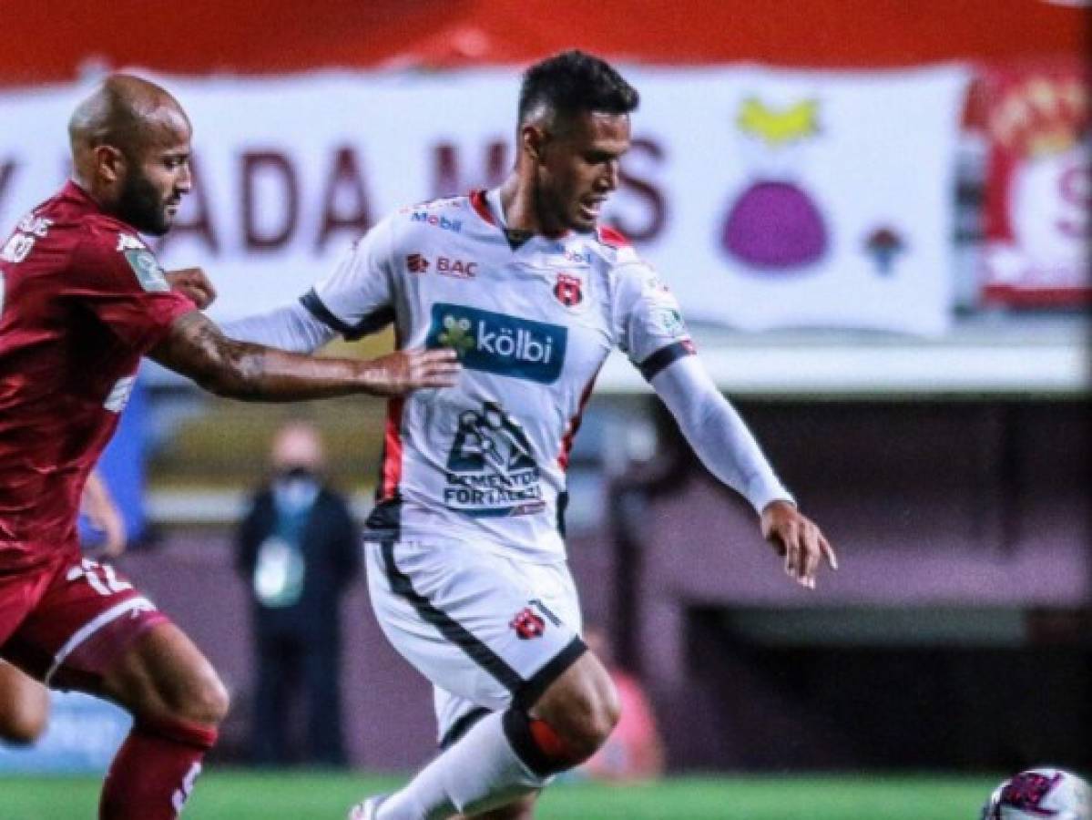 Critican a Alex López por perder el campeonato con el Alajuelense