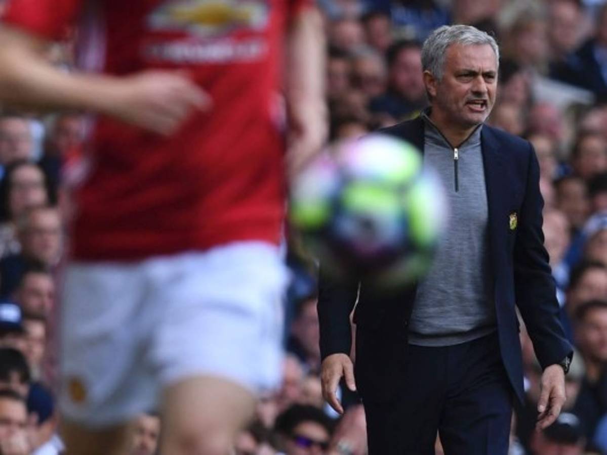 Manchester United quiere a James Rodríguez y Gareth Bale