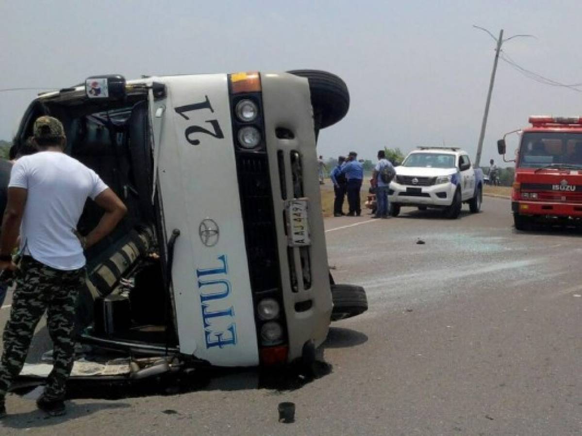 Al menos 12 personas heridas deja accidente de tránsito en Potrerillos, Cortés