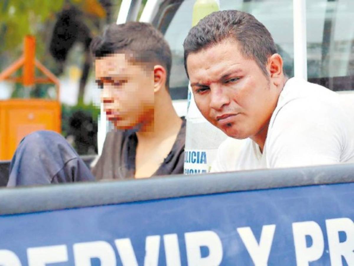(1) Las autoridades policiales señalan a Elías Martínez (18) y a un menor de 15 años de haber asesinado a Silvano Posadas y a Aníbal Zaldívar.