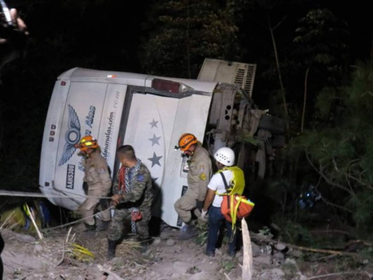 Los pasajeros del autobús de Hedman Alas confirmaron que la unidad iba a exceso de velocidad.