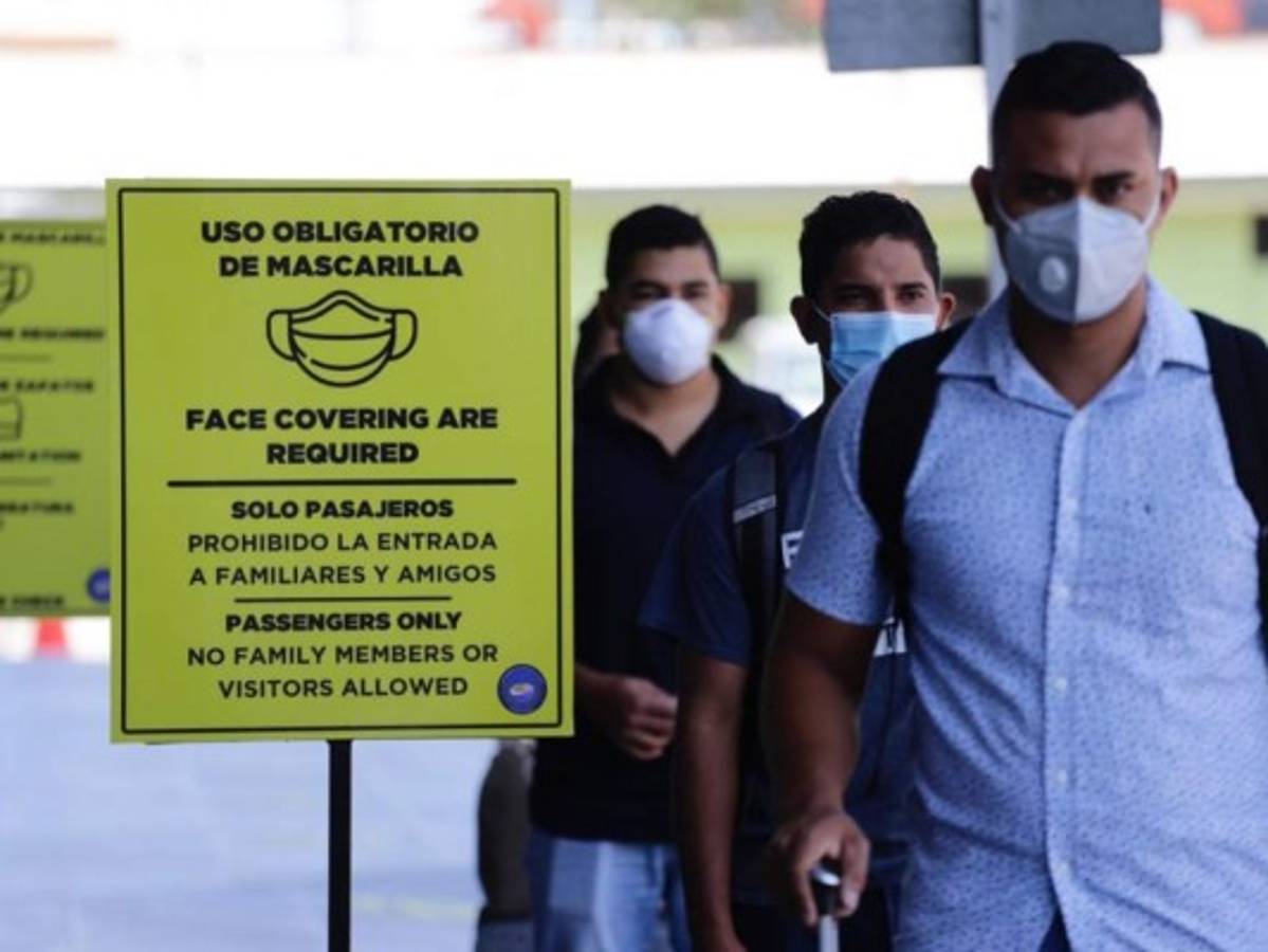 Los extranjeros sin su certificado de PCR no podrán entrar al país