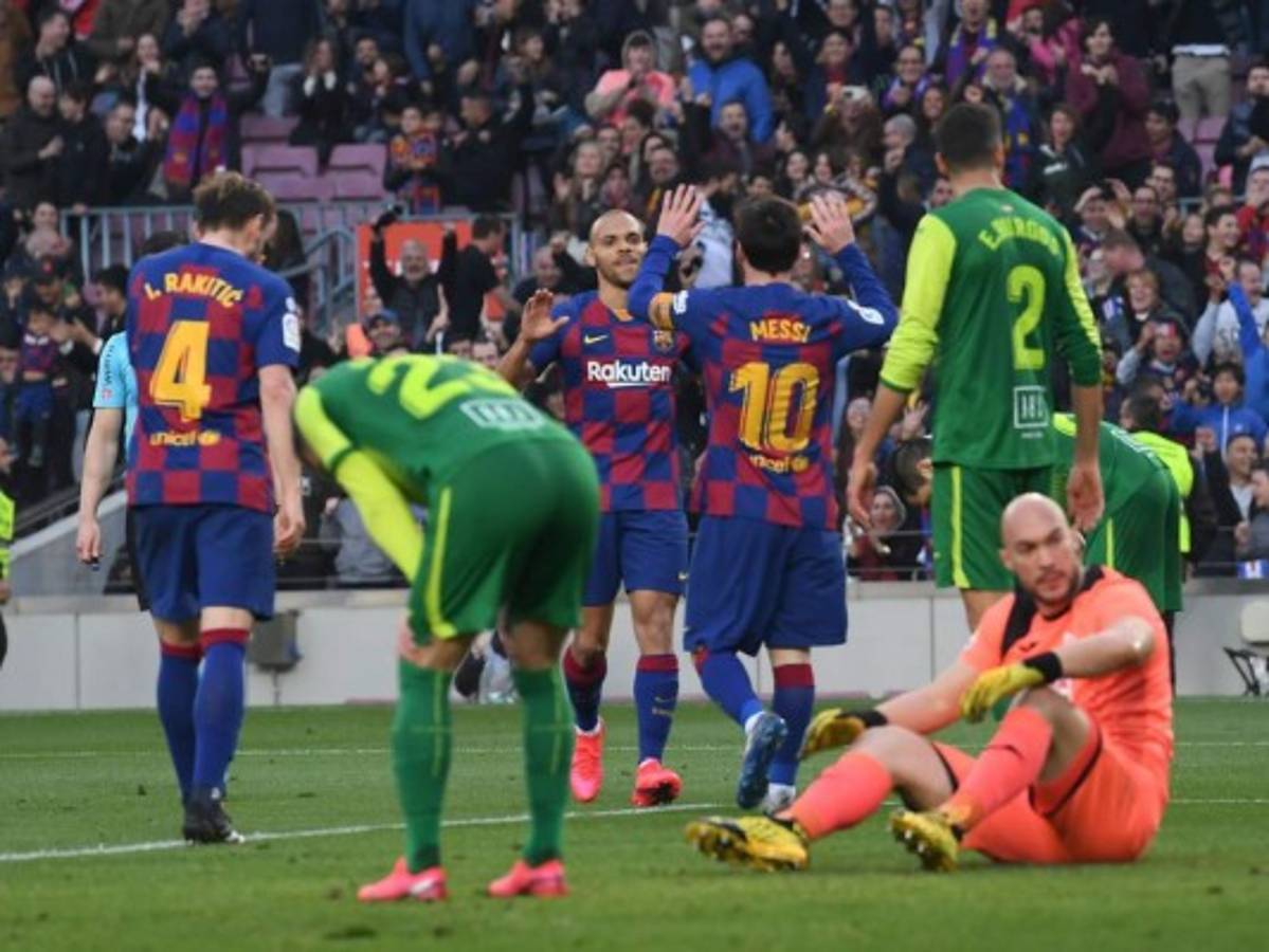 Barcelona derrota 5-0 al Eibar con cuatro goles de Messi