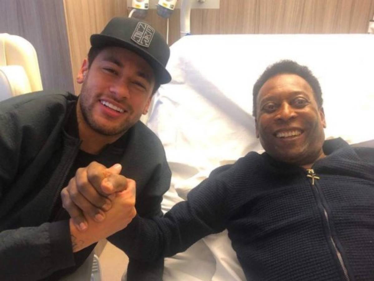 Neymar Jr. visita a Pelé en el hospital de París  