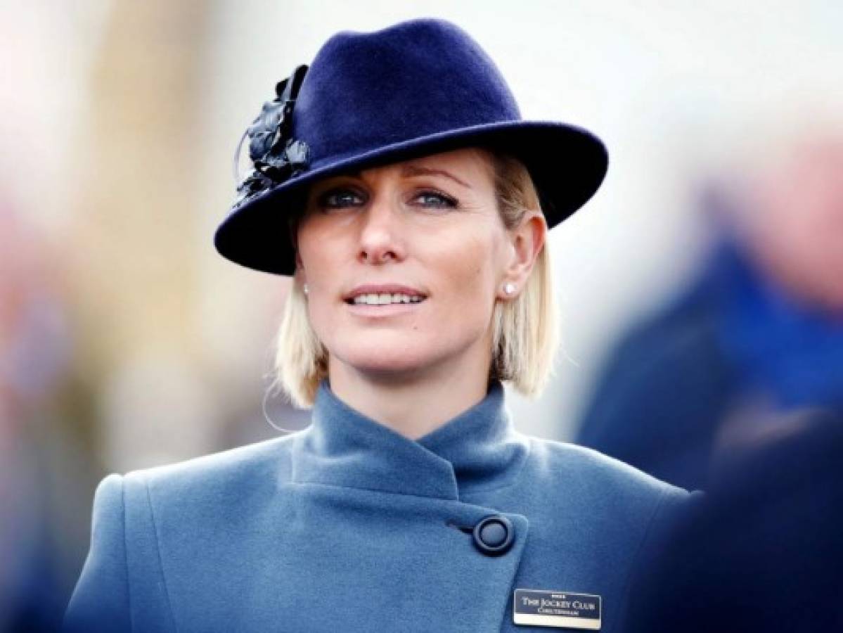 Zara Tindall, nieta de la reina Isabel II, da a luz en el baño de su casa