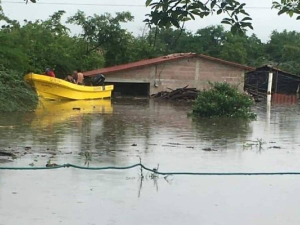 Luto y devastación dejan lluvias en el sur y occidente de Honduras