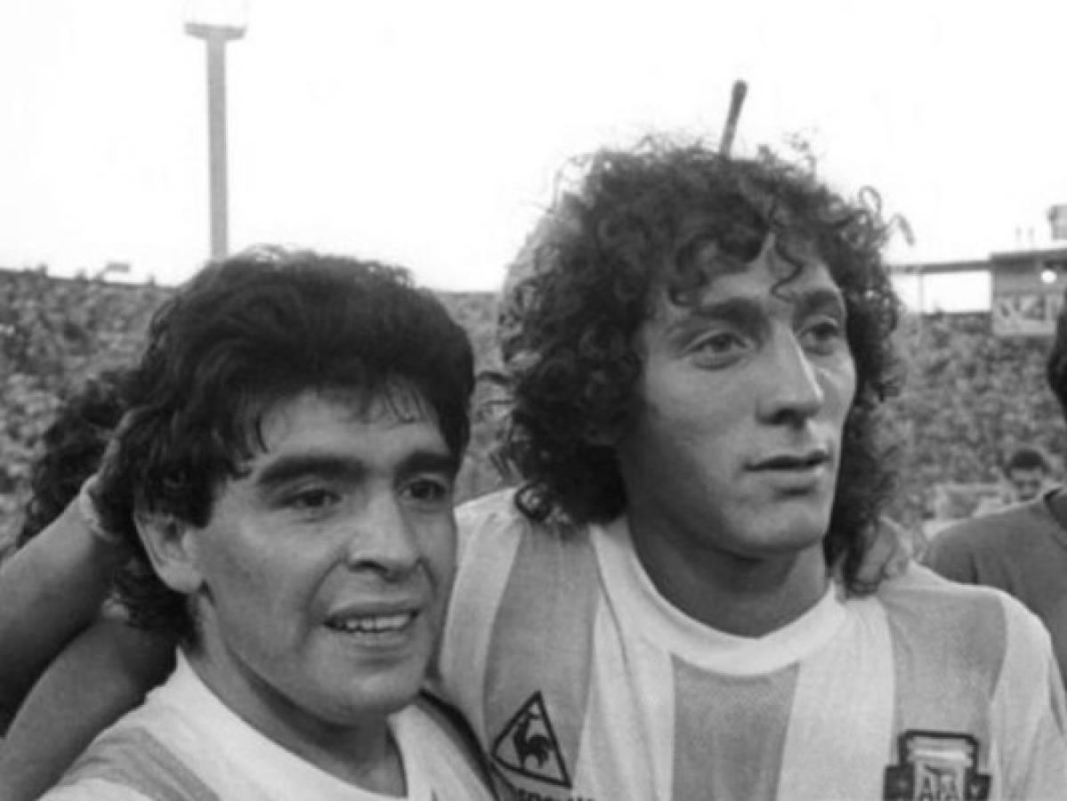 Pedro Troglio a Maradona: Mi familia y yo te vamos a querer toda la vida