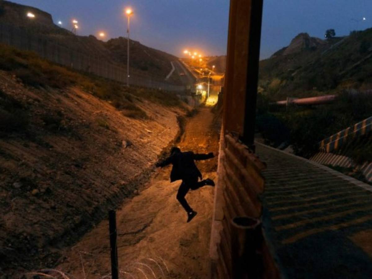 Solicitantes de asilo en San Diego esperarán en México
