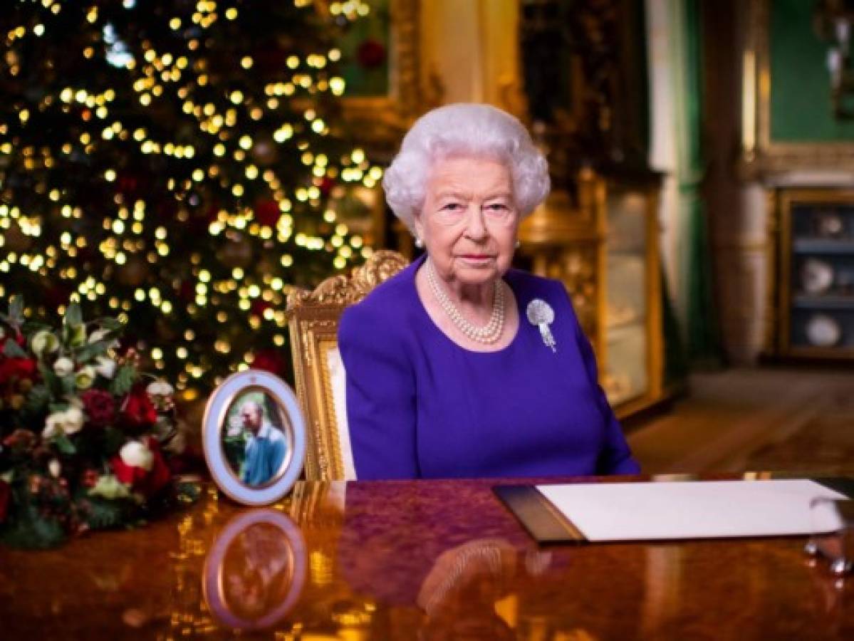 'No están solos': el alentador mensaje de Navidad de la reina Isabel  