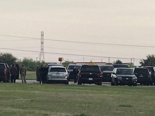 ICE realiza redada en el interior de una fábrica de telefonía en Texas, Estados Unidos
