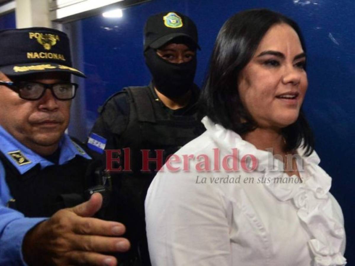 Rosa Elena Bonilla dice que limpiará su nombre en juicio